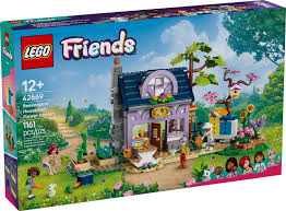 Lego Friends Beekeepers' House and Flower Garden 42669